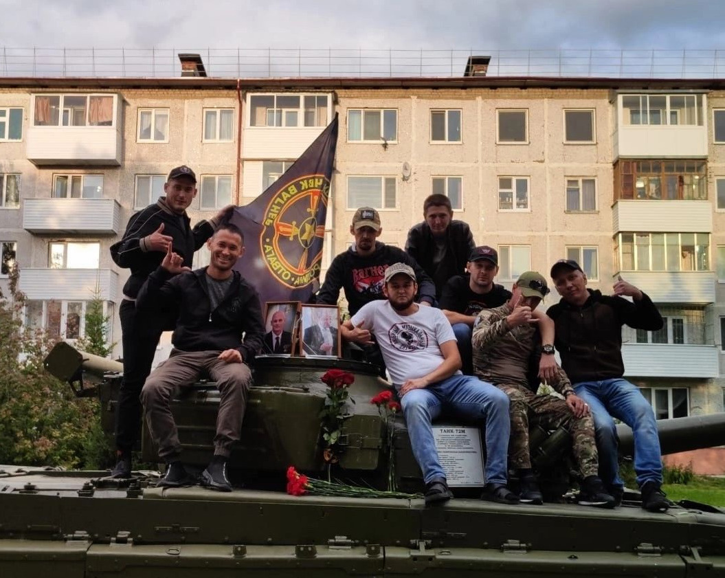 В Тобольске появился мемориал в память о Евгении Пригожине - 25 августа ...