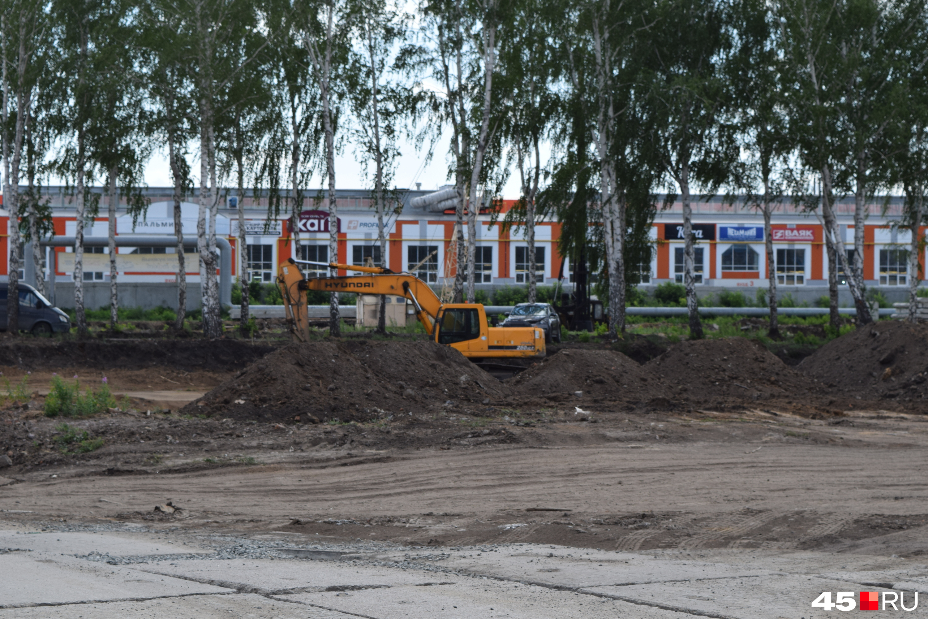 на территории бывшего завода построят. парк на месте разрушенного завода. зил завод москва сейчас. зил завод лихачева. винзавод ростов на дону буденновский.