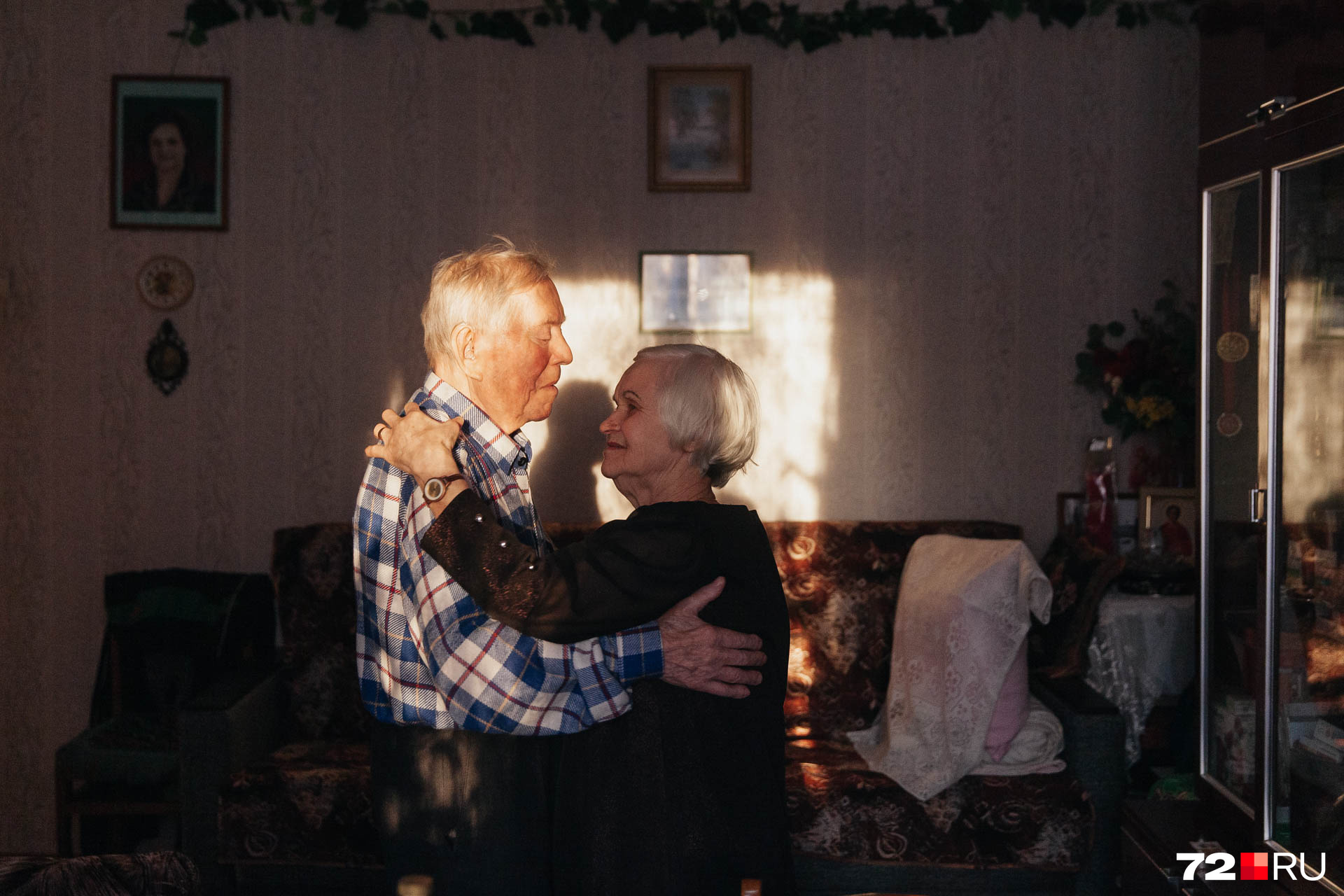 Пара пенсионеров из России попала в итальянский модный журнал VOGUE:  познакомились на пенсии и влюбились - 11 января 2024 - 74.ru