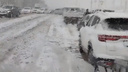 Снегопад парализовал часть трассы М-4 в Ростовской области