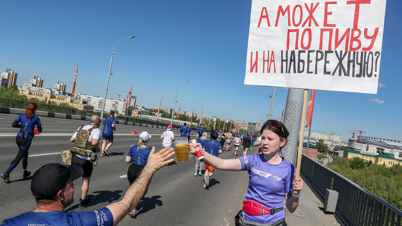 «Беги, герой» в Нижнем Новгороде собрал тысячи участников. Ищите себя и знакомых в большом фоторепортаже