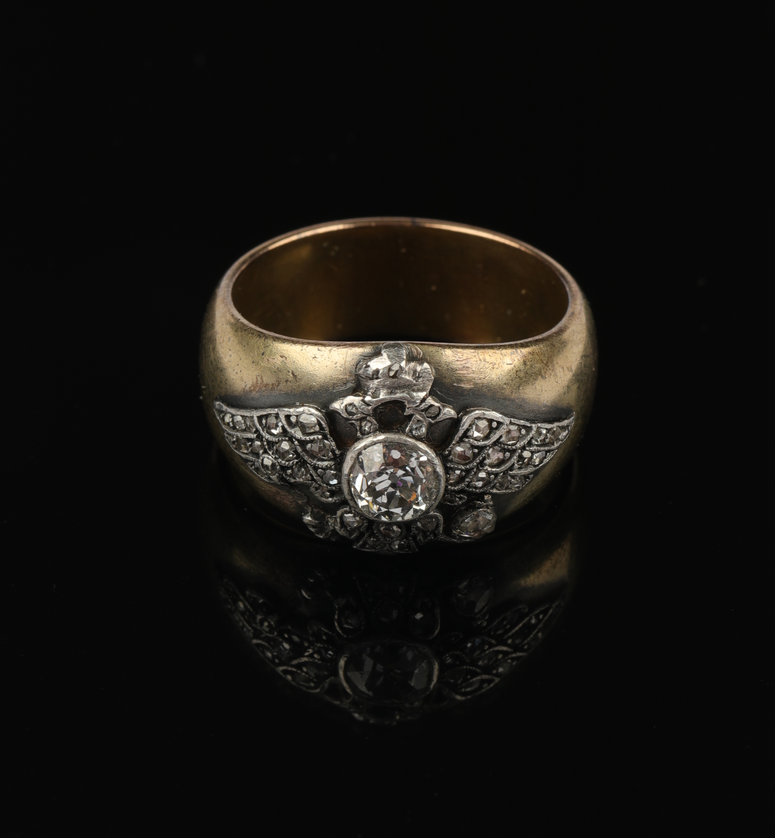 Лот №202 — Подарочный перстень от Кабинета Его Императорского Величества. СанктПетербург, 1908–1917 годы. Мастер Карл Бланк