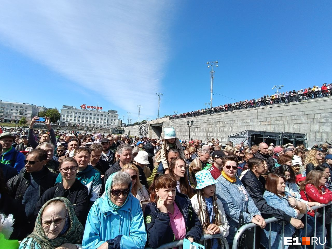 Театр на плотинке в екатеринбурге