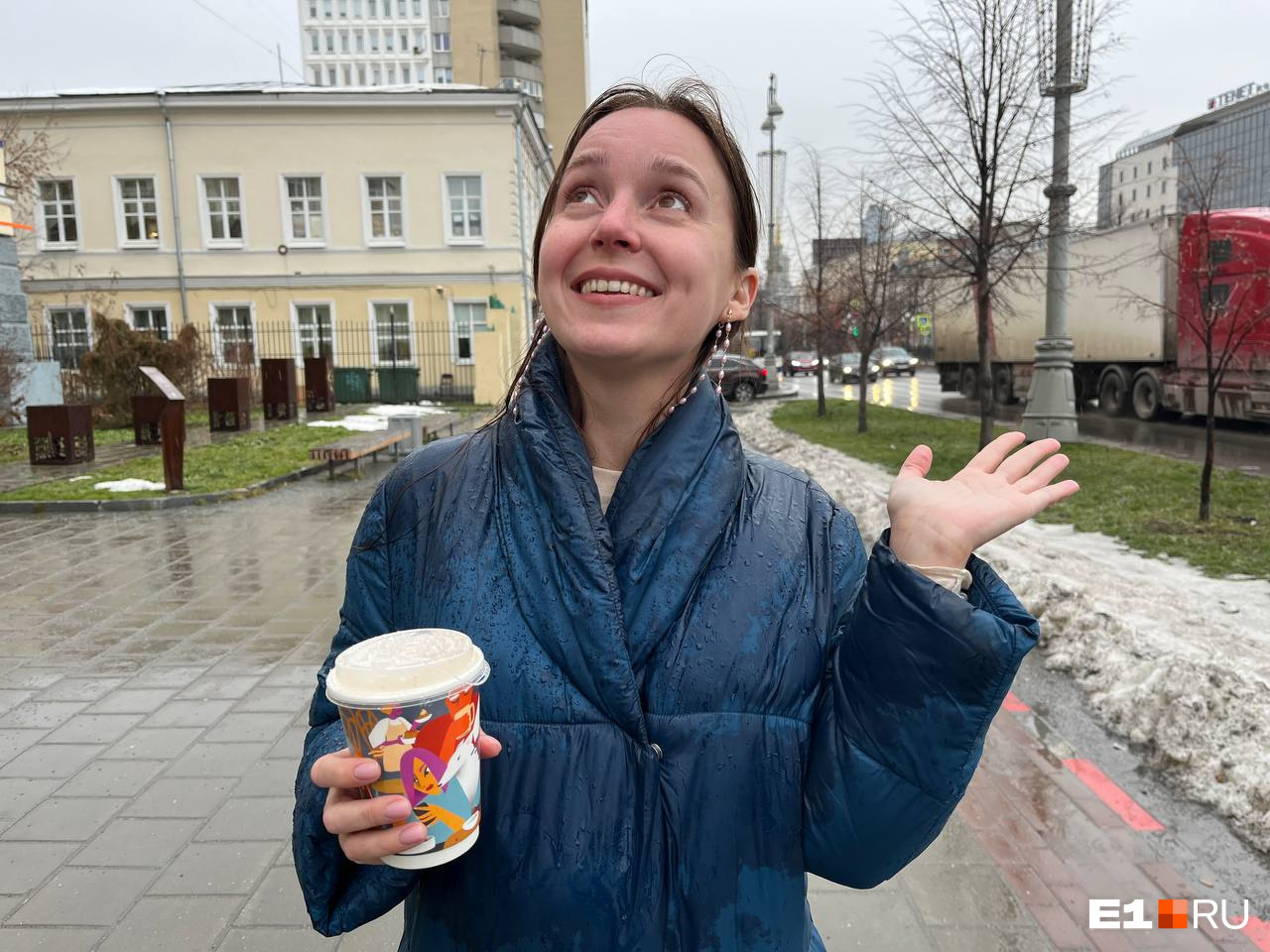 «Сюрпризы суровой уральской осени». В Екатеринбурге в середине ноября пошел сильный дождь и набухли почки