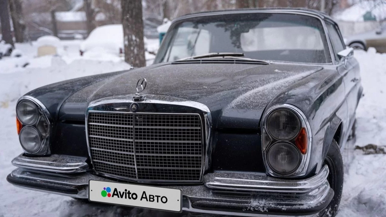 В Екатеринбурге продают очень старый эксклюзивный Mercedes. Это самый дорогой автомобиль в городе