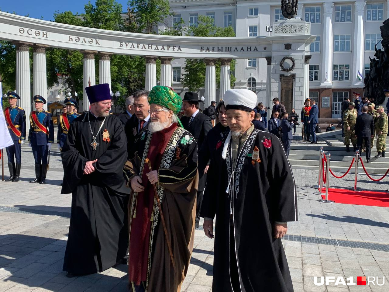 Пришел и Талгат Таджуддин