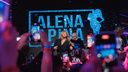 «Какая-то легкая биполярка»: Алена Апина объявила, что не попала в сериал о группе «Комбинация»