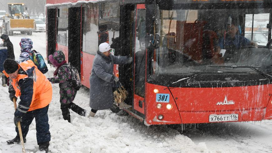 Казань накрыл сильнейший за 5 лет снегопад. Смотрим, как было в 2018-м