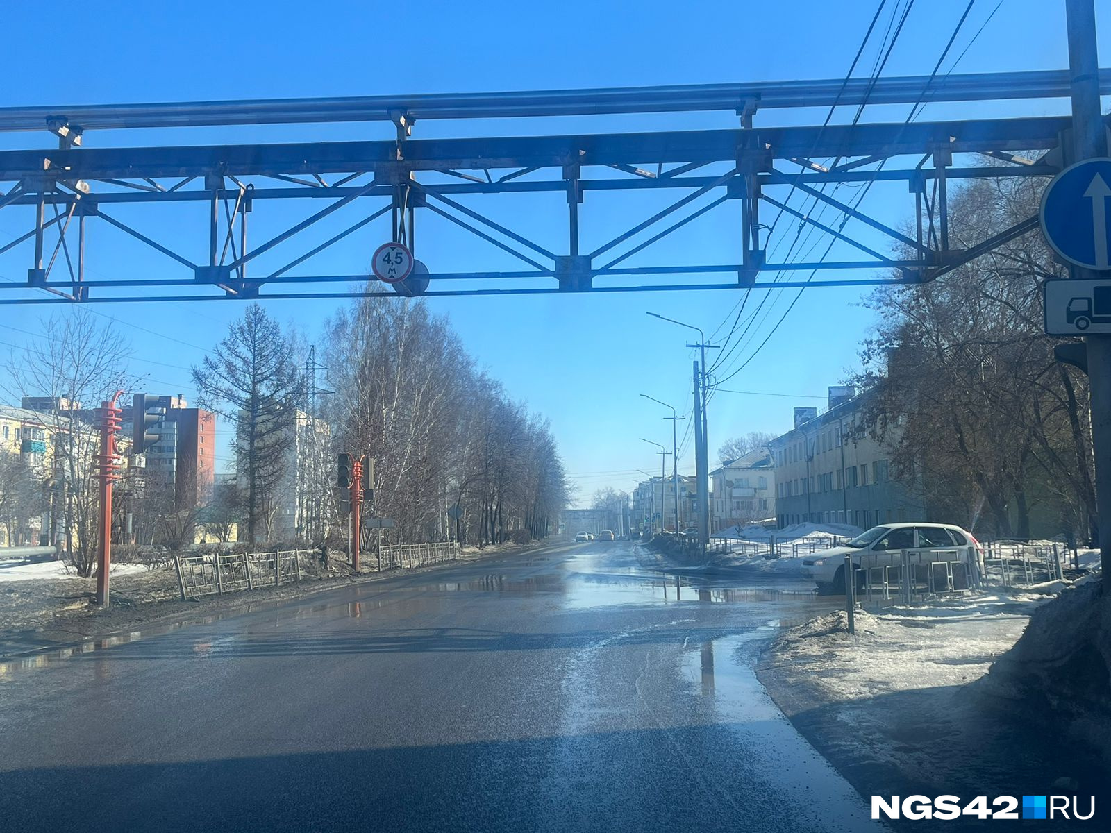 По словам Виктории, дороги — большая проблема города По словам Виктории, дороги — большая проблема города