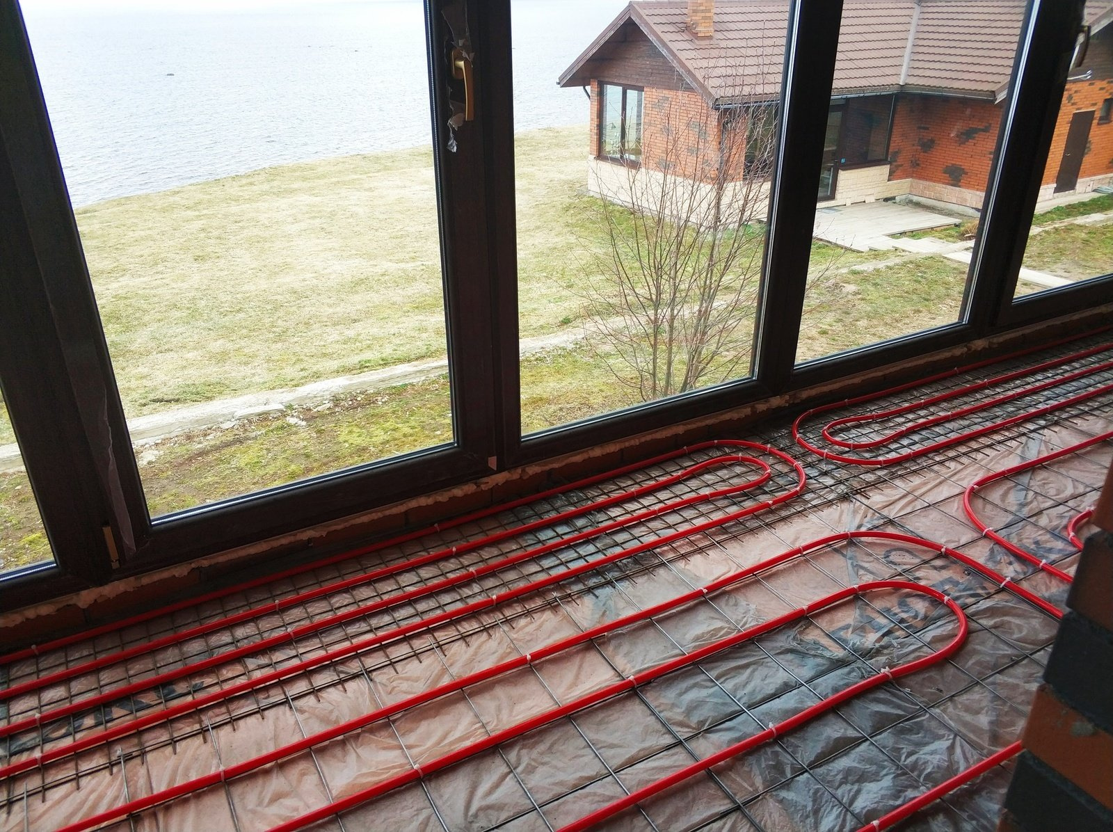 теплопроводность вспененного полиэтилена 10 мм. плотный тепло. экструдированный пенополистирол (xps) истплекс 35в 1200х600х50мм 10шт. отопление в квартире. батареи отопления.