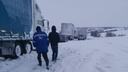 33 рейсовых автобуса застряли на заснеженных трассах Ростовской области