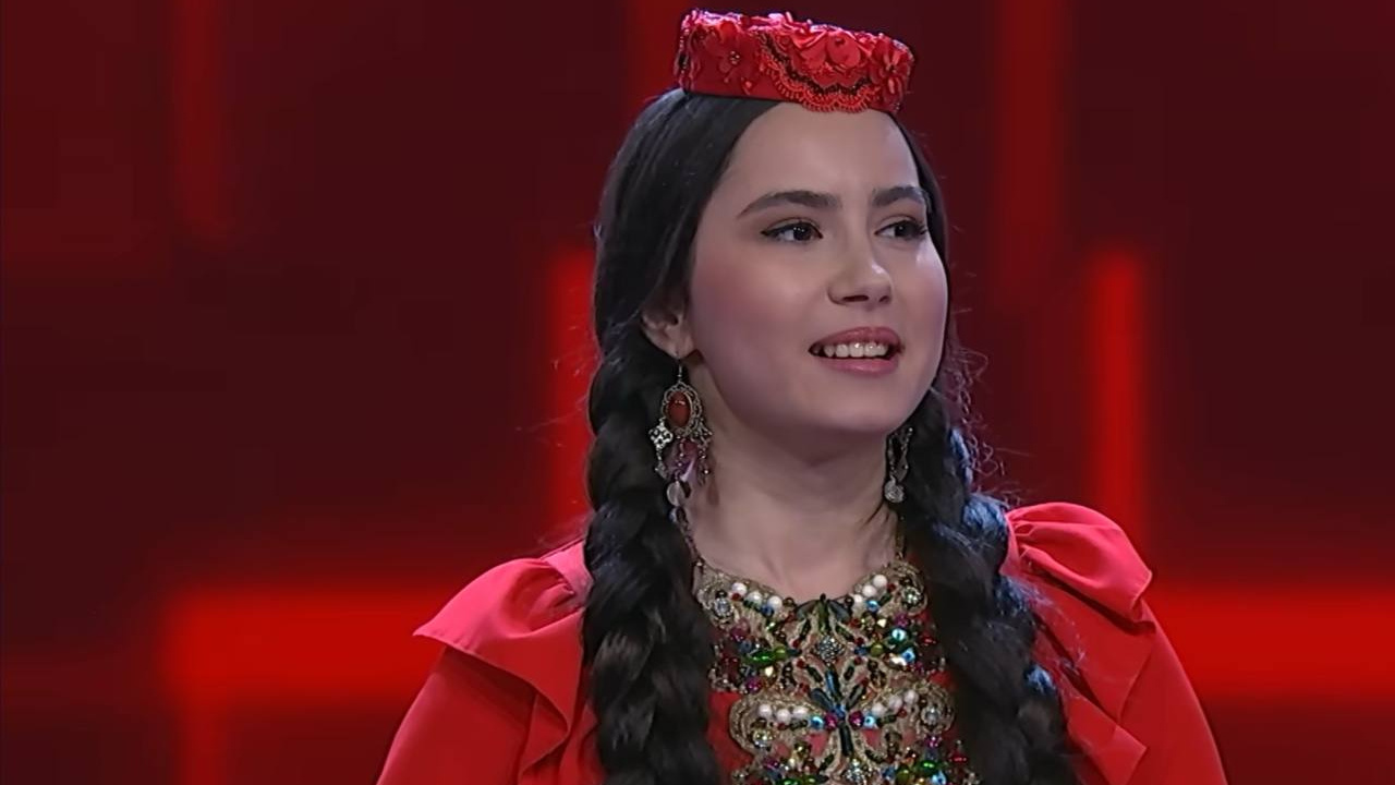 «Могу удивить пением, присущим только татарам». Певица из Казани поразила судей на узбекском «Голосе»