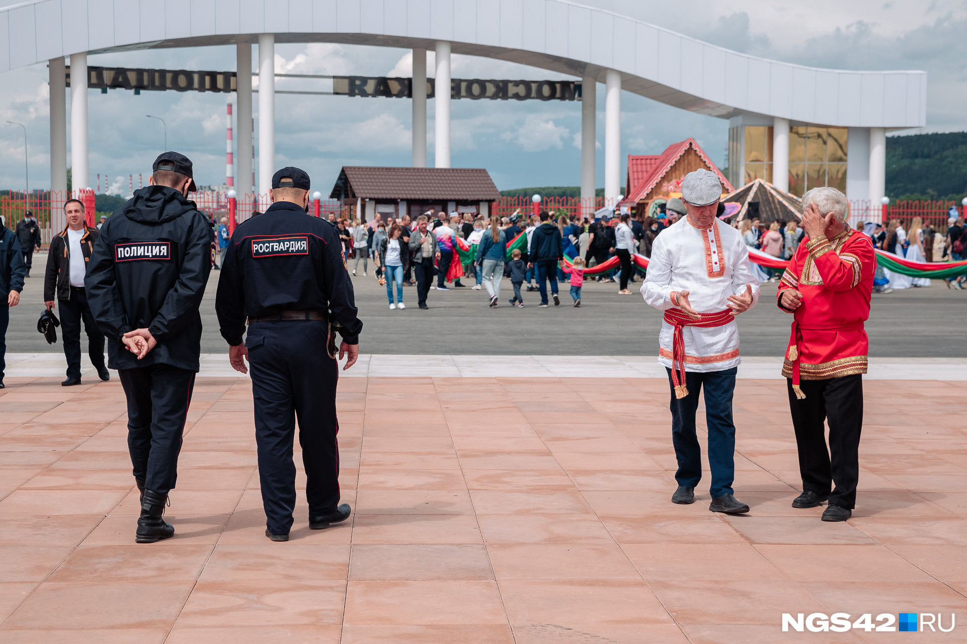 Во время праздников в основных локациях Кемерова много полицейских