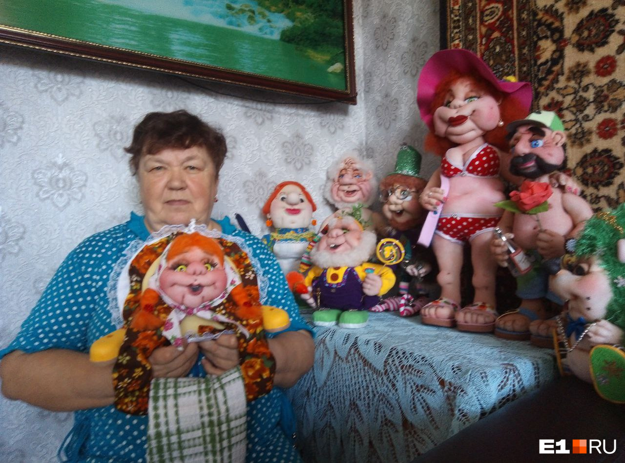«Они как живые!» На Урале пенсионерка мастерит необычных кукол в виде Хасбика и Niletto