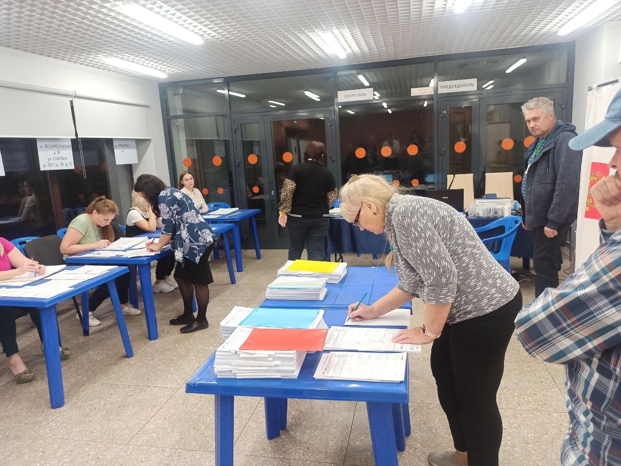 На участке 58 гасят бюллетени