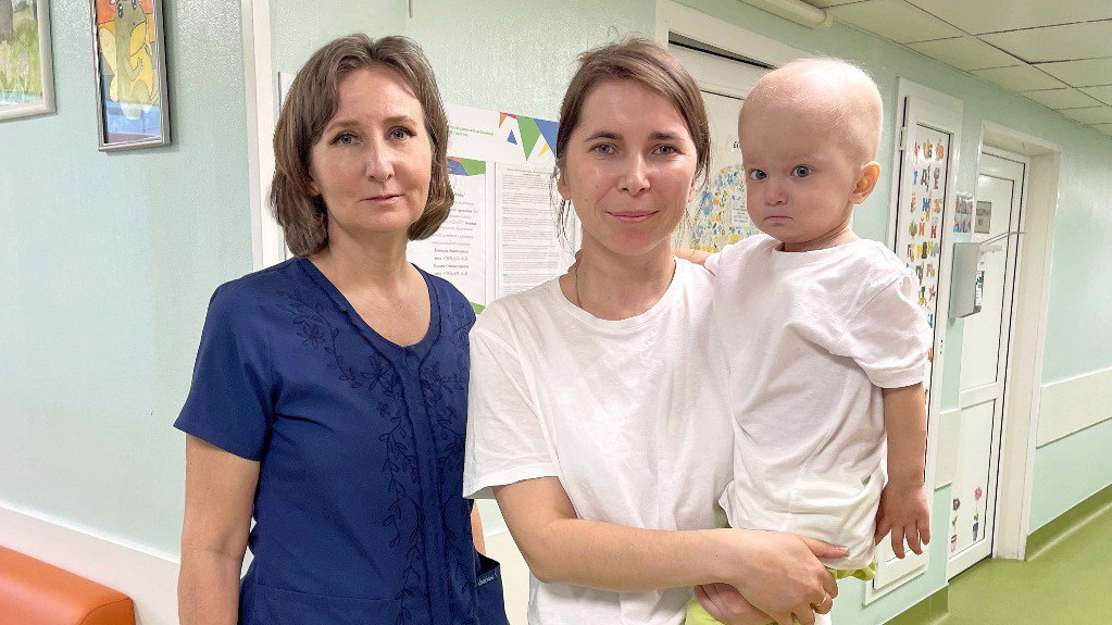 Смогли найти донора только за рубежом. Как московские врачи спасали годовалую малышку от мраморной болезни