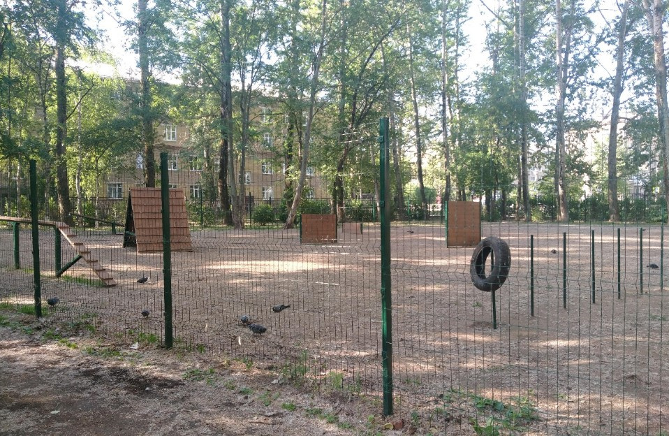 Площадка в саду Миндовского