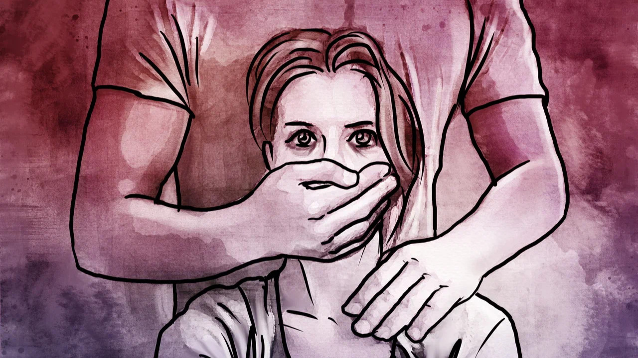 В Екатеринбурге парень из Узбекистана изнасиловал дочь своей бывшей любовницы