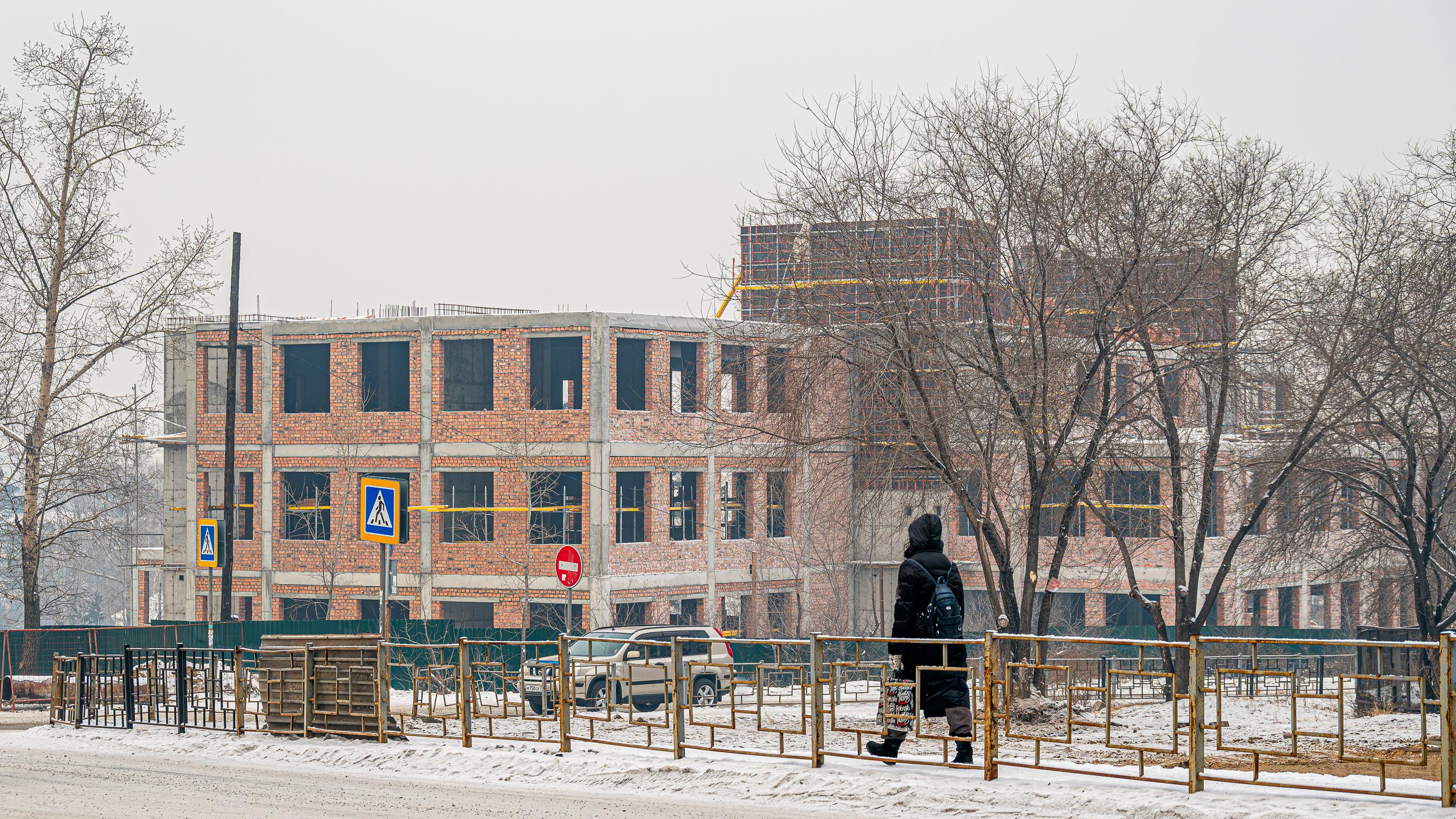«Решение родилось в муках»: в Новосибирске придумали, где взять деньги на новые школы, — застройщики готовят кошельки