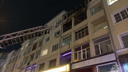 «20 человек эвакуировались»: МЧС опубликовали подробности ночного пожара в новосибирской квартире