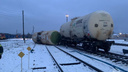 Цистерна с топливом опрокинулась на железной дороге в Архангельской области
