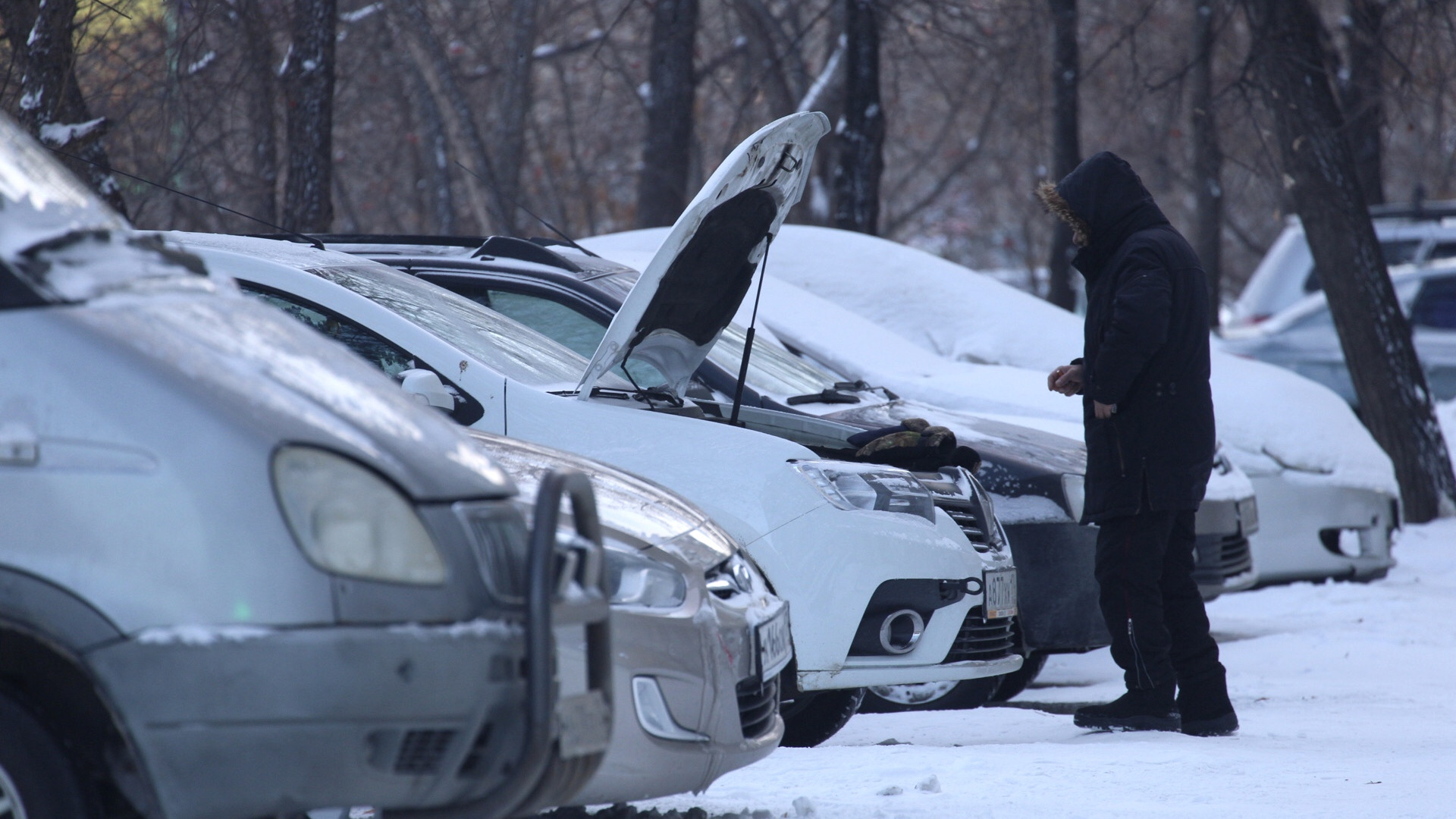 «Очереди небольшие»: смотрим, сколько стоит отогреть машину в Кемерове