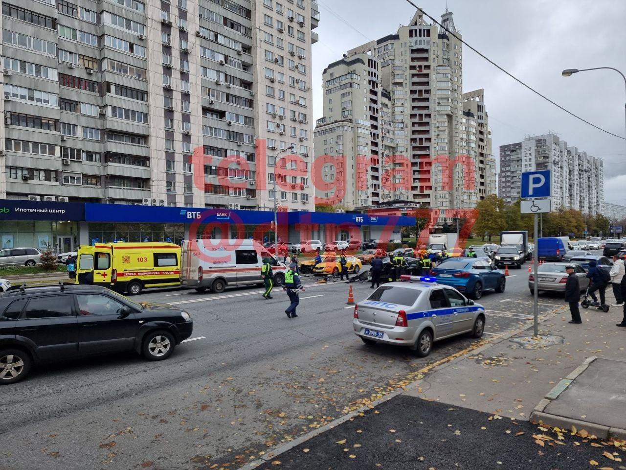 Марксистская 5 москва. Проспект Просвещения перекресток. Перекресток гражданского проспекта и проспекта Просвещения. Проспект Просвещения Санкт-Петербург. Перекресток Есенина и Просвещения.