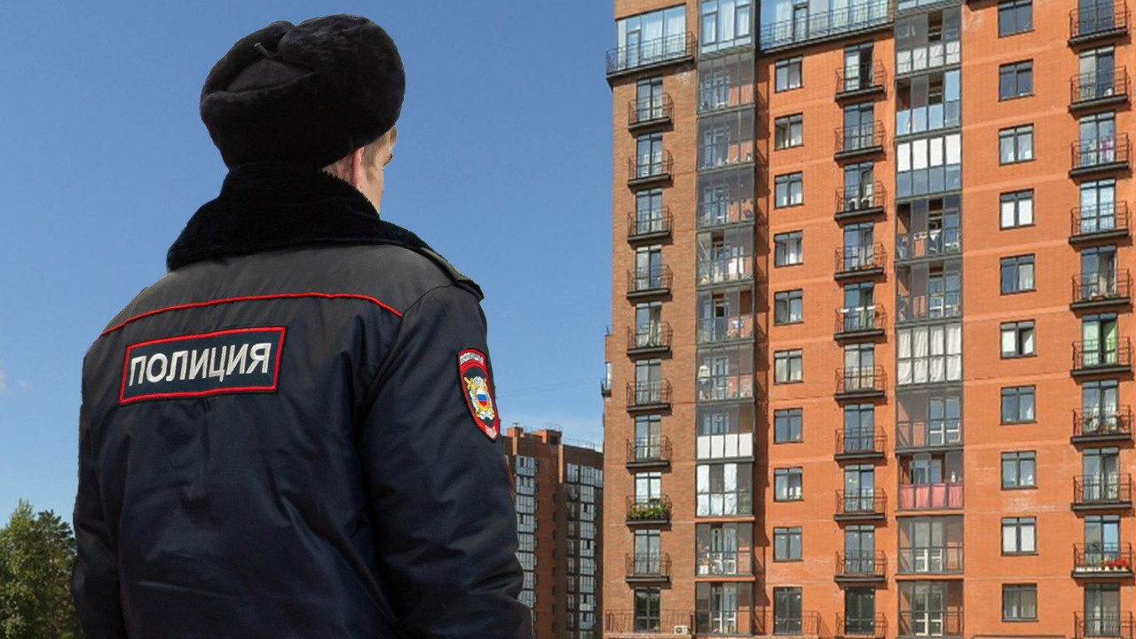 Полиция ищет экстремала, который залез по балконам на восьмой этаж высотки в Стрижах