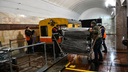 В метро Екатеринбурга под покровом ночи привезли секретный объект. Он весит 300 килограммов