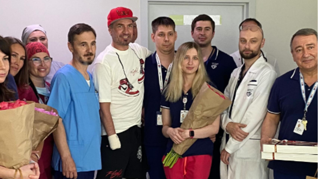 «Я счастлив, что живой»: Романа Костомарова выписали из больницы