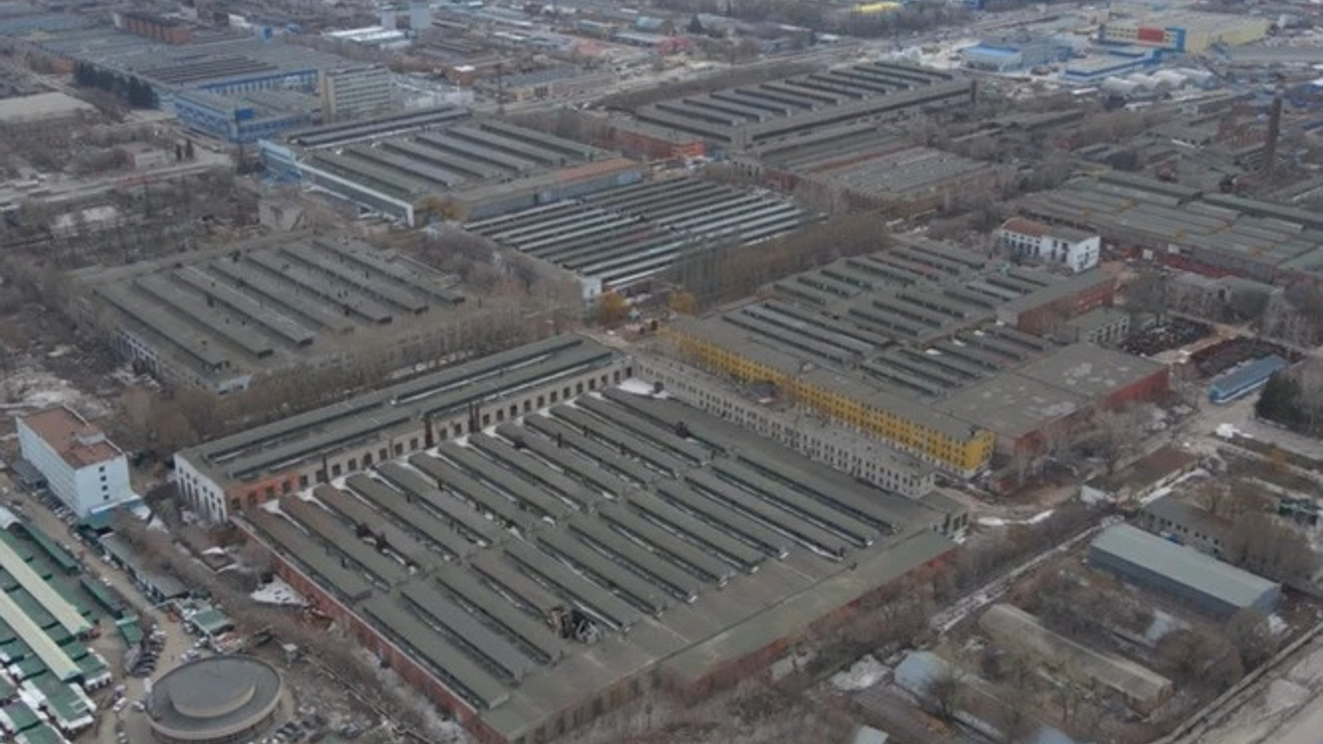 За Урал и в Чечню: показываем в одной картинке, кто расхватал крупный самарский завод