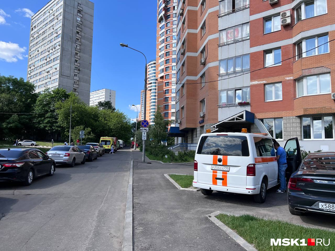 Беспилотники атаковали Москву и Подмосковье: фото и видео последствий  падения БПЛА, ответ Минобороны, что сейчас происходит на Профсоюзной и  Ленинском проспекте - 30 мая 2023 - ФОНТАНКА.ру