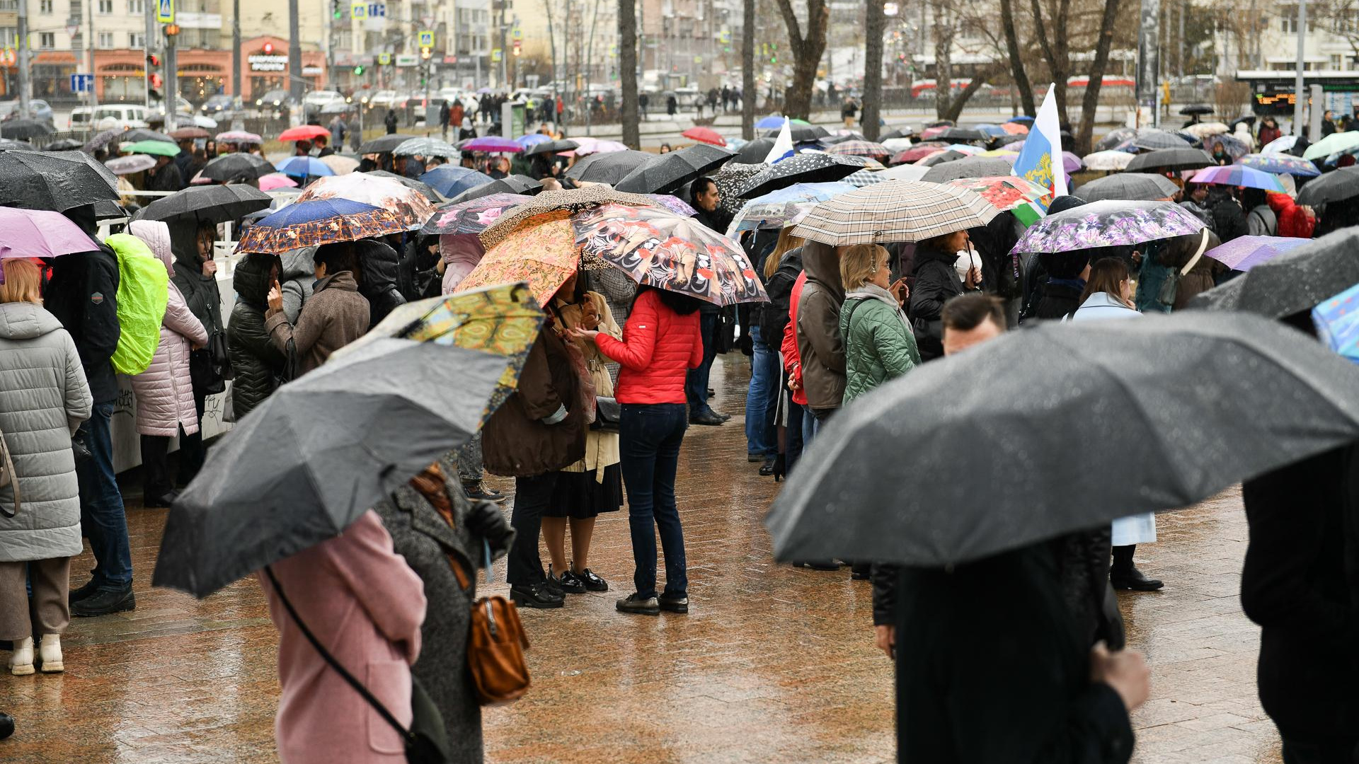 Потеплеет до +20 или опять заморозки? Что обещают погодные сервисы в Кузбассе на остаток апреля