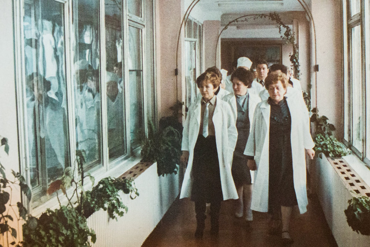 В 90-е годы на фабрику приезжала жена президента СССР Раиса Горбачева