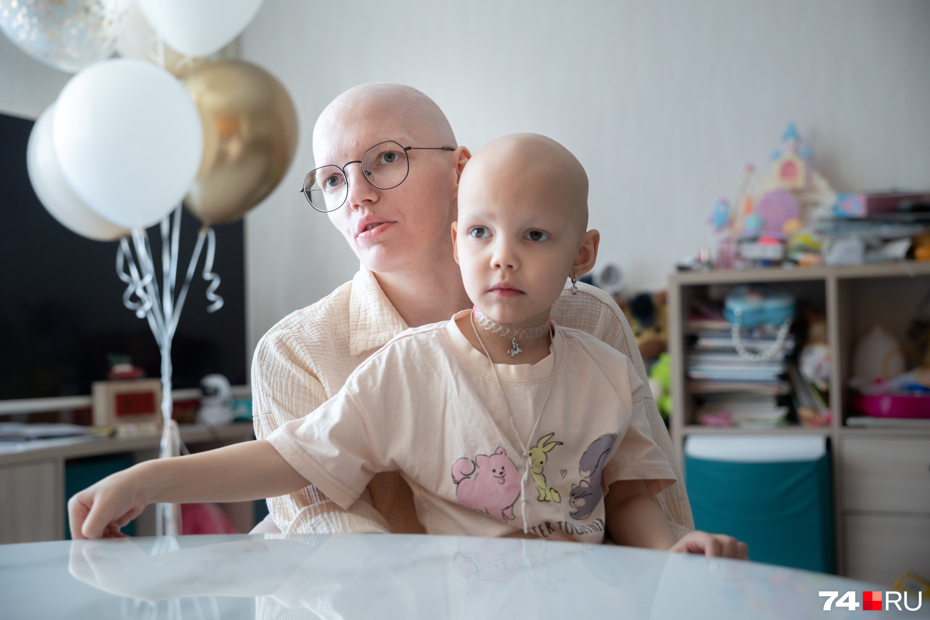 Заболели раком одновременно мама с дочкой: им собрали миллионы рублей на лечение - 25 декабря 2023 - e1.ru