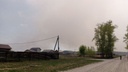 Огонь дошел до газовой станции под Новосибирском — видео с крупного пожара