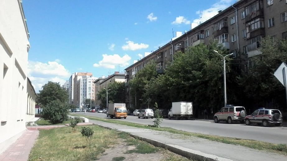 В Новосибирске расширят улицу Сакко и Ванцетти — ради дороги снесут здания