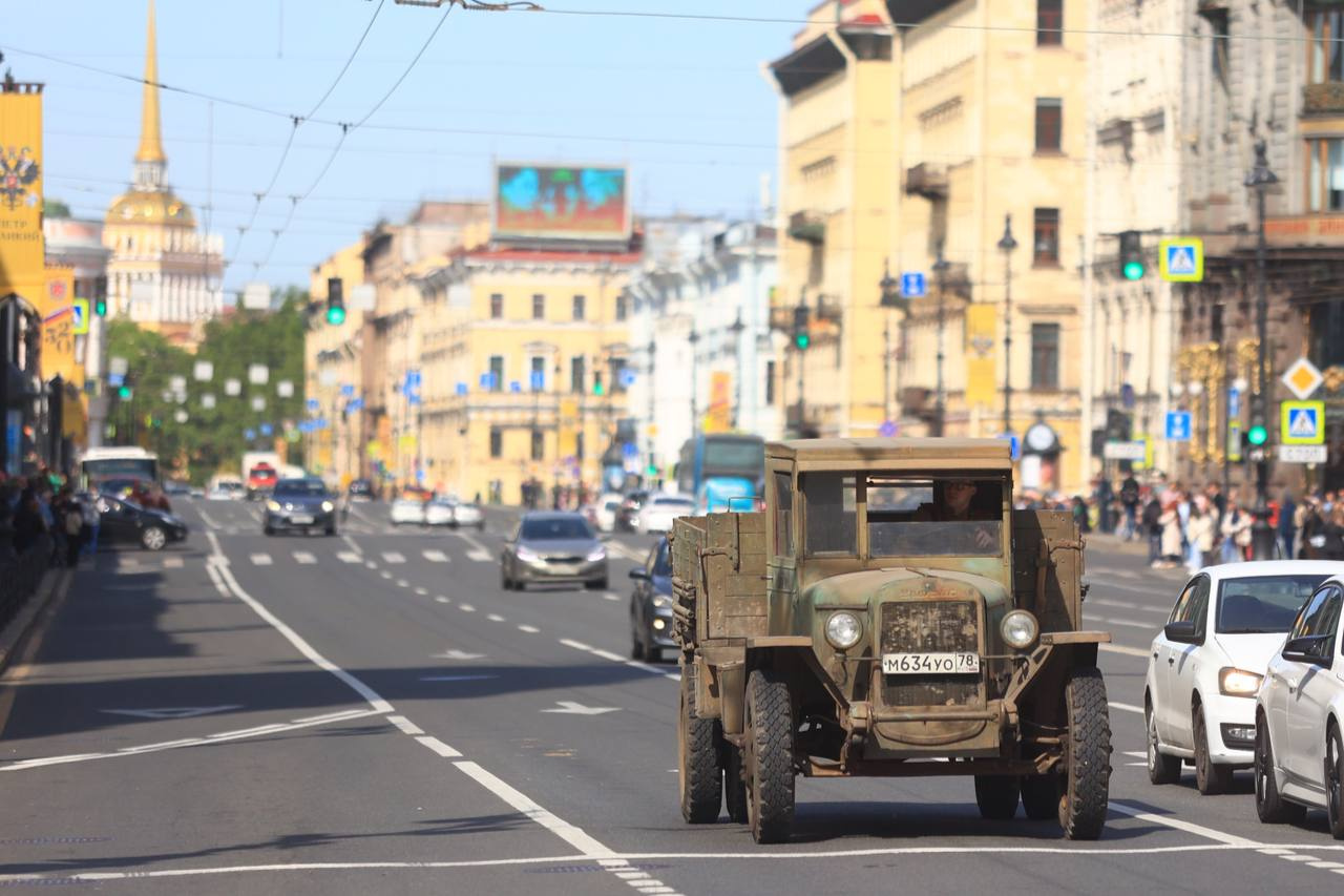 Парад ретротранспорта, где в Петербурге посмотреть старые машины, автобусы,  троллейбусы, трамваи - 20 мая 2023 - ФОНТАНКА.ру