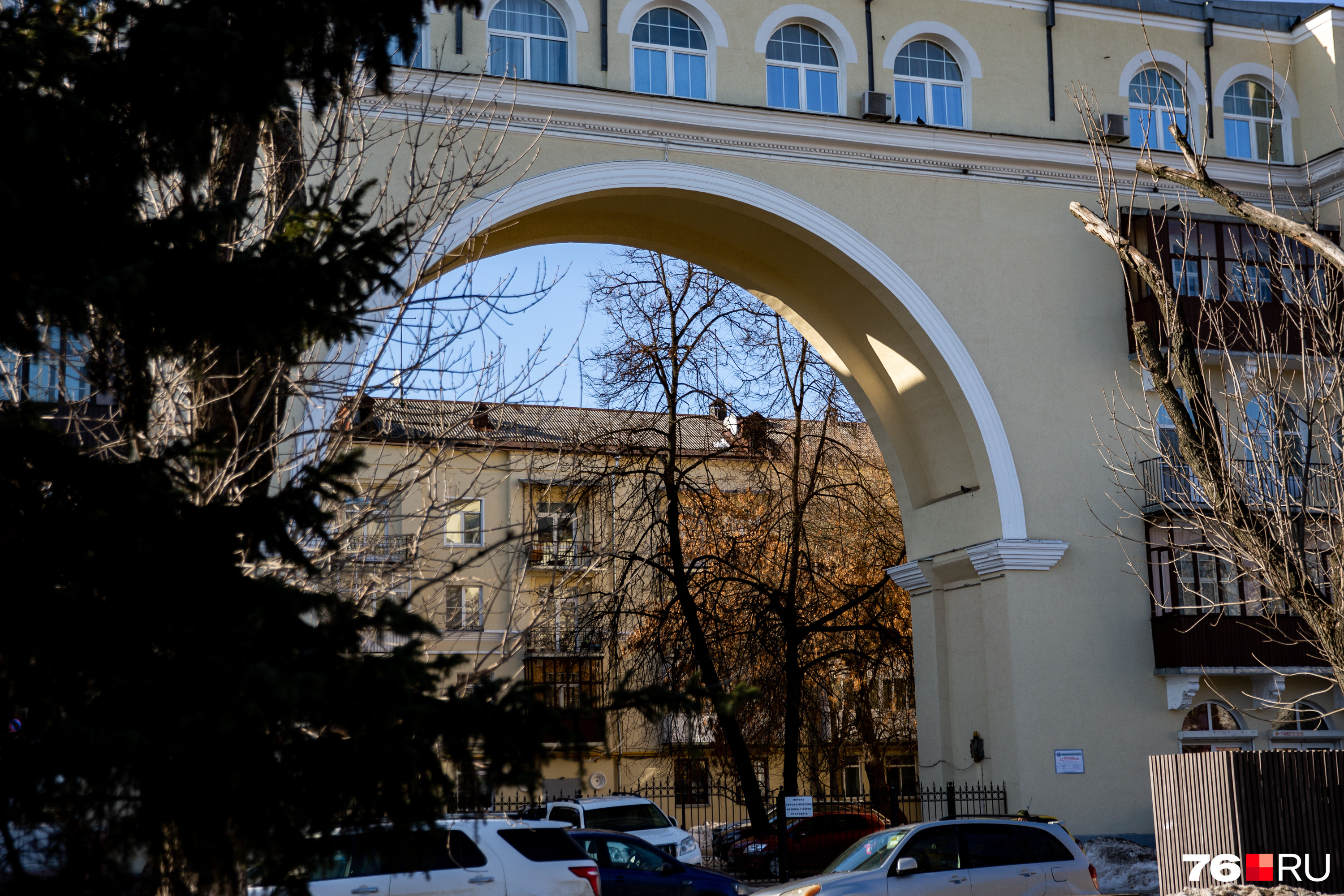 Завершаем нашу прогулку царь-аркой в сталинке на Красной площади Завершаем нашу прогулку царь-аркой в сталинке на Красной площади