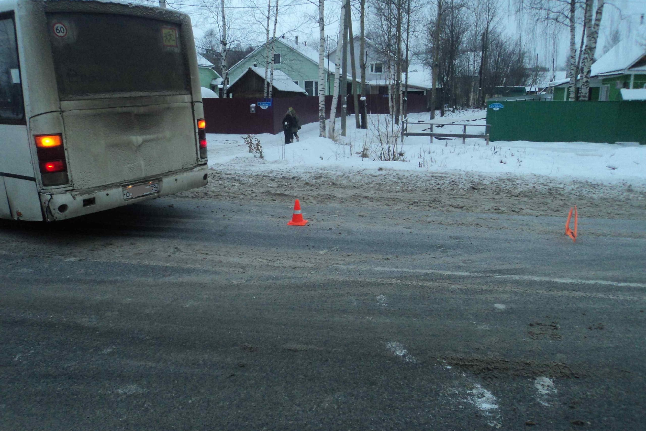 В Архангельске автобус сбил пенсионерку на пешеходном переходе | 01.12.2023  | Архангельск - БезФормата