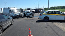 «Газель» на боку, «Мицубиси» всмятку: в Оренбурге столкнулись 4 автомобиля