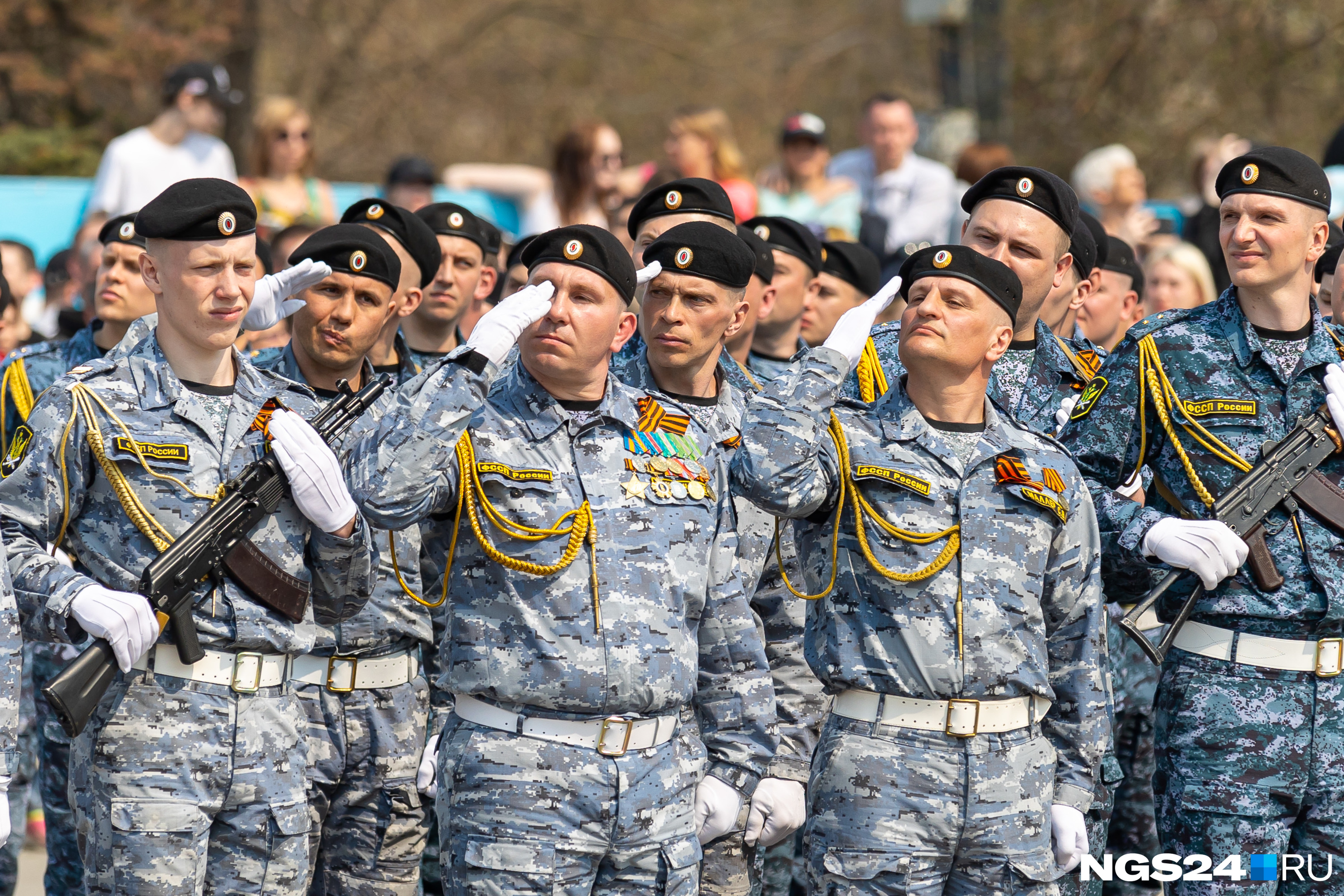 Парад в красноярске сегодня