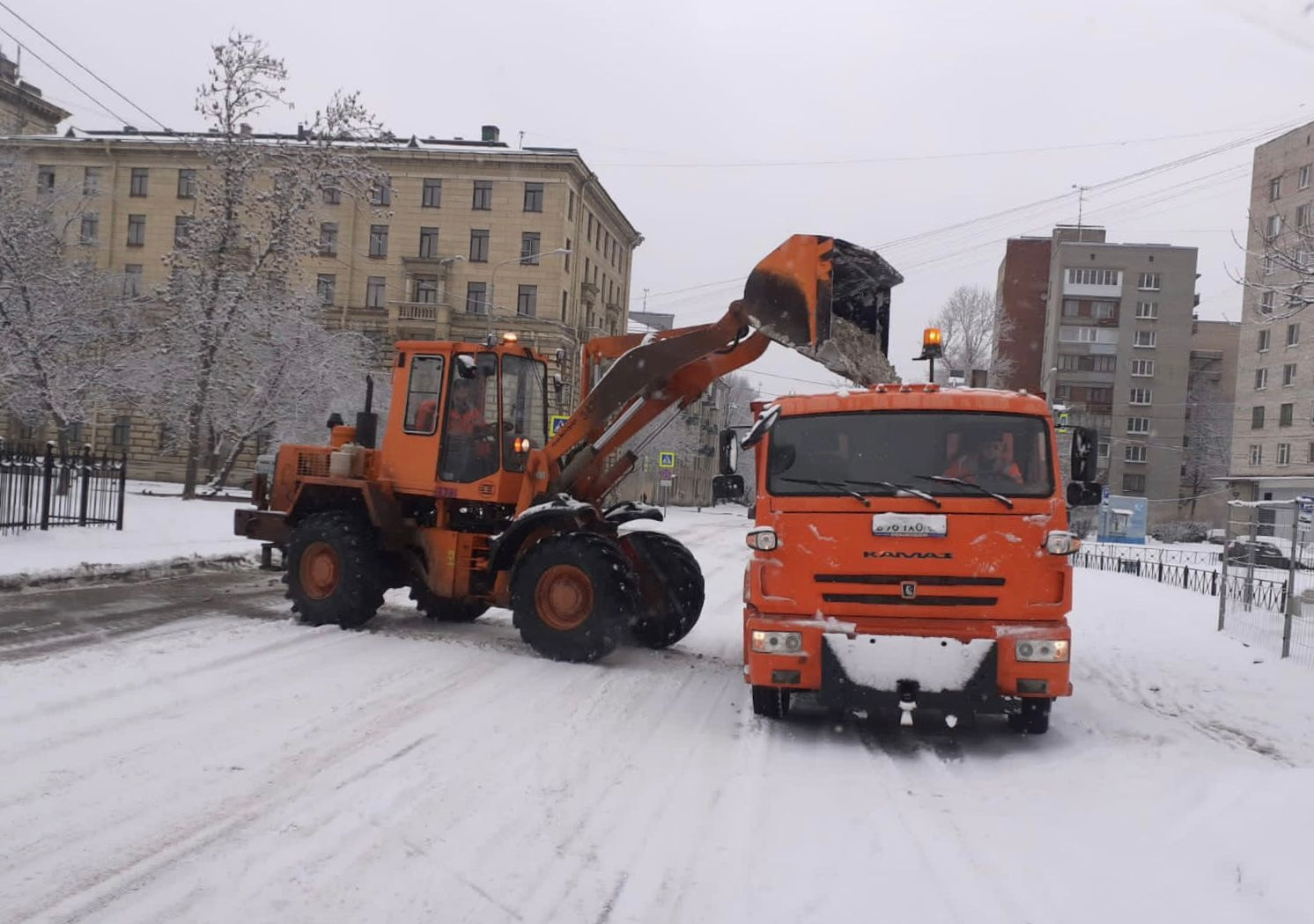Весна принесла Петербургу рекордное количество снега за сутки с начала года