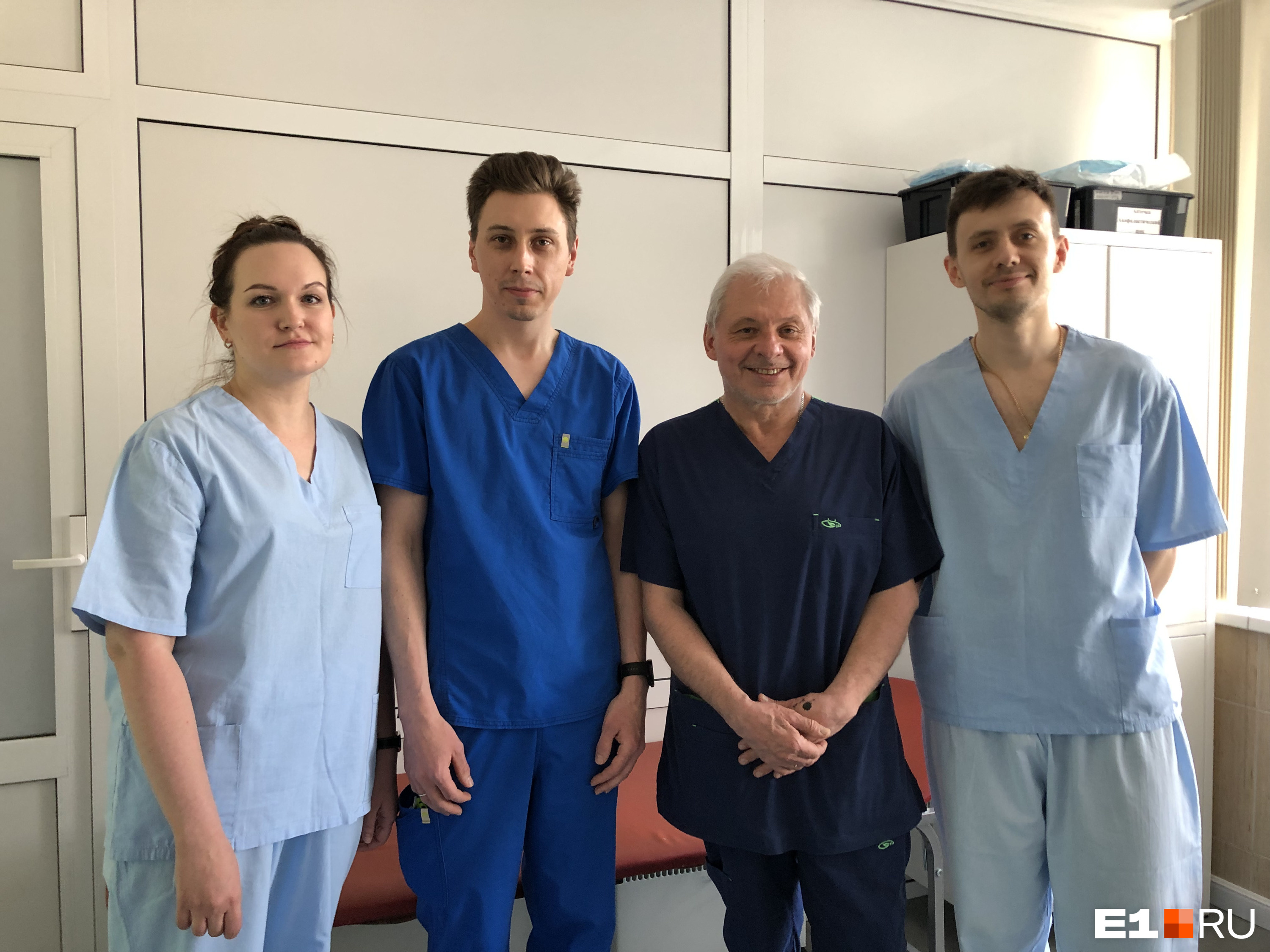 На пластического хирурга Николая Голубкова вышел благотворительный фонд. Врач предложил сделать операцию бойцу совершенно бесплатно