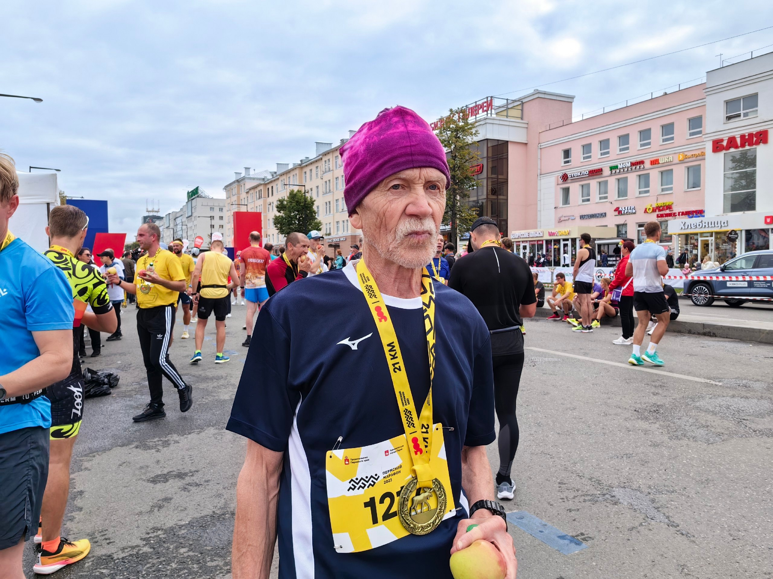 Житель Троицы регулярно участвует в марафонах