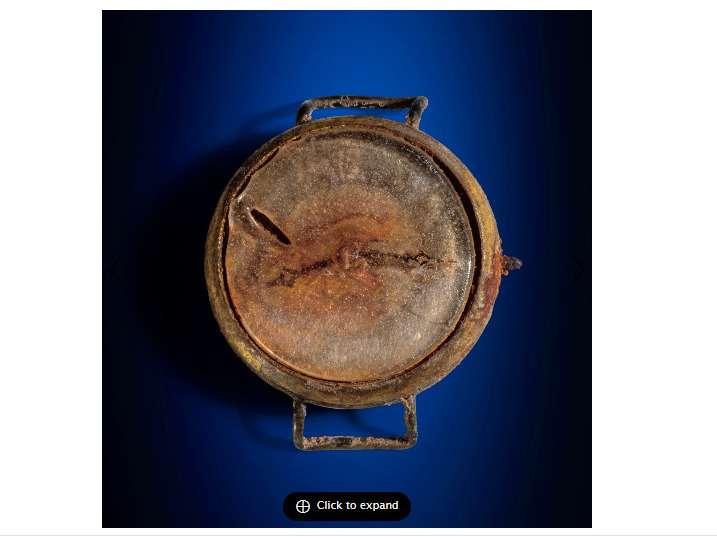 Расплавленные часы из Хиросимы продали на аукционе. Стрелка замерла в момент ядерного взрыва