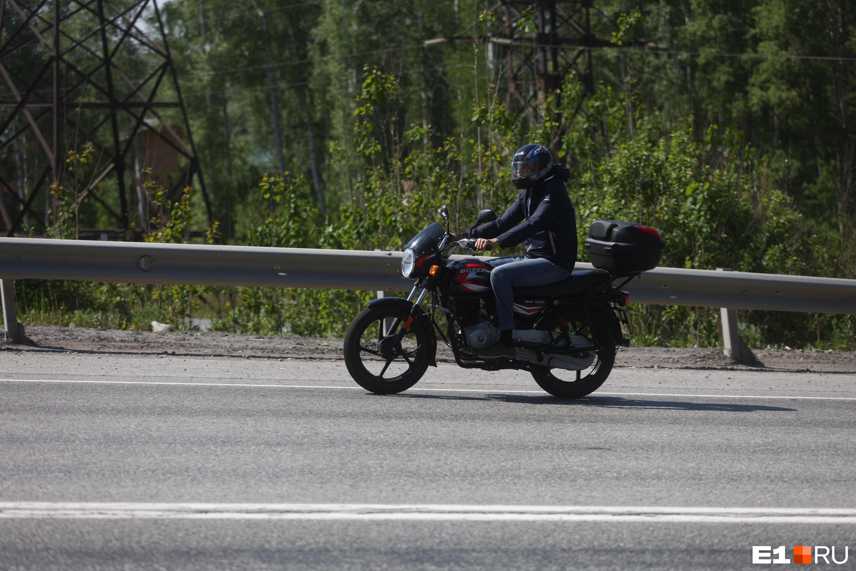 Жители Северного в Чите жалуются на шумных подростков на мотоциклах