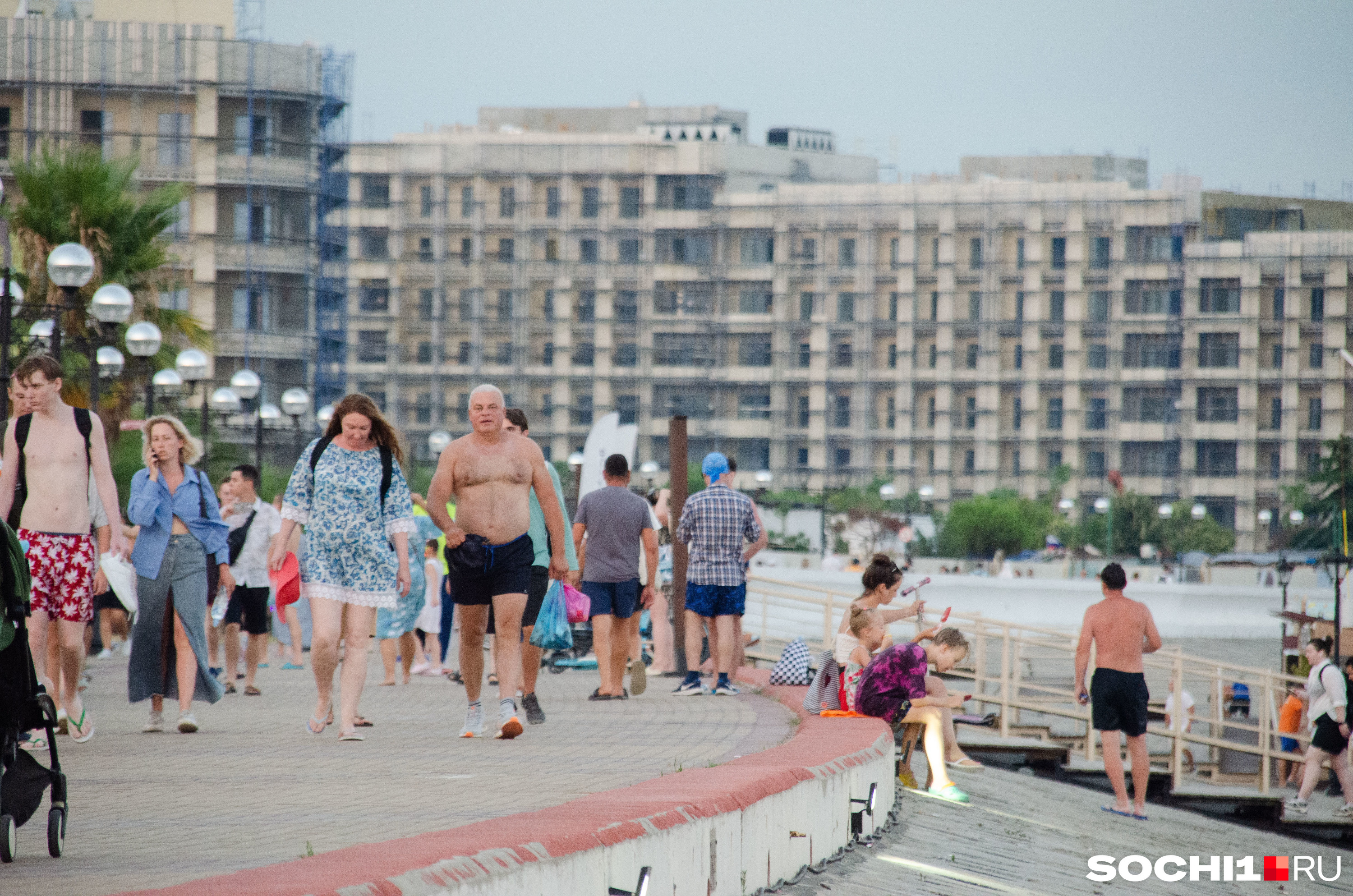 Комплекс апартаментов Seaview Residenceв выстроен рядом с олимпийскими объектами Комплекс апартаментов Seaview Residenceв выстроен рядом с олимпийскими объектами