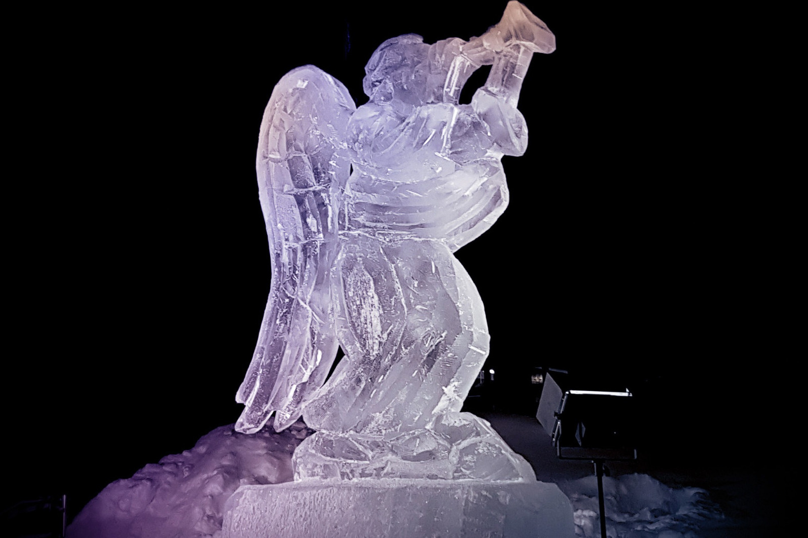 Зимние радости: как сделать ледяную скульптуру своими руками