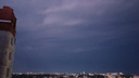 «Небо всё сверкало». Новосибирск накрыла жуткая молния — показываем фото и видео буйства природы